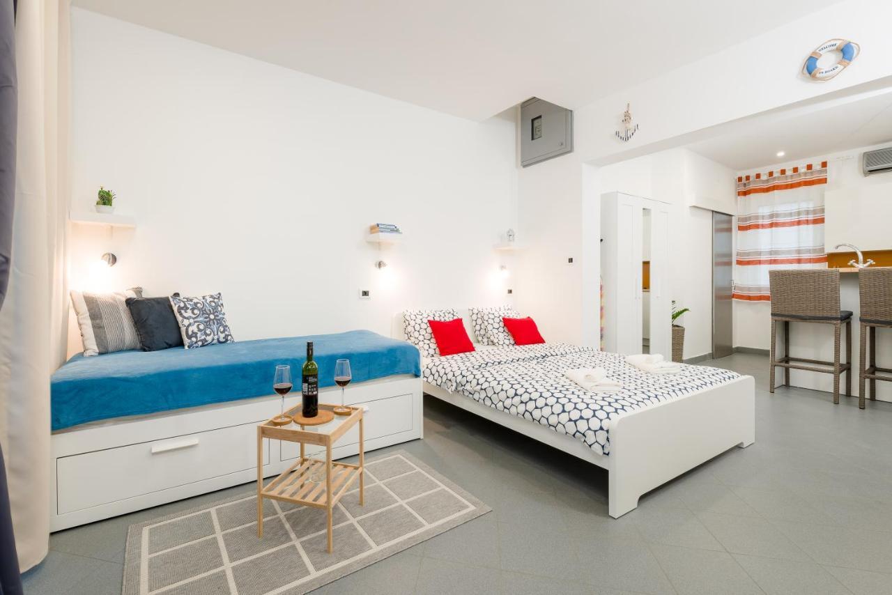 Studio Apartment Sesula Split Exteriör bild